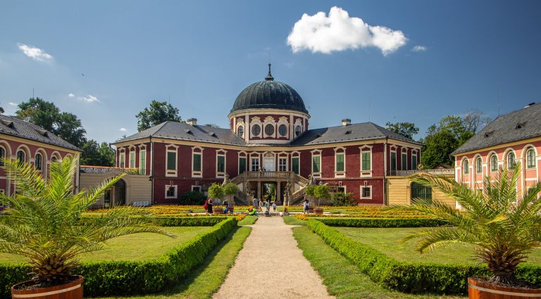 Zámek Veltrusy